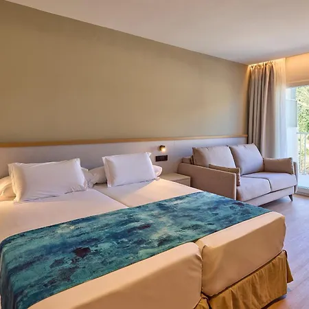 Universal Romantica 4*
