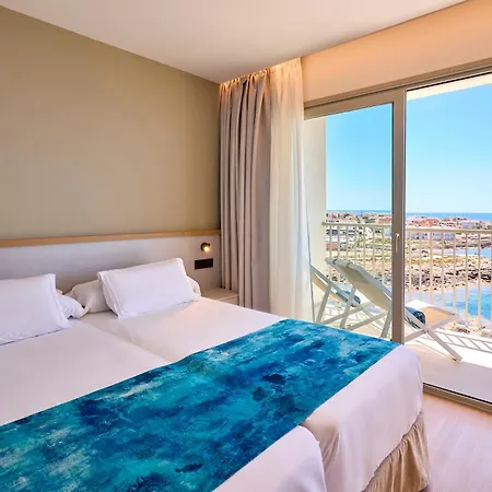 Universal Romantica Hotel 4*