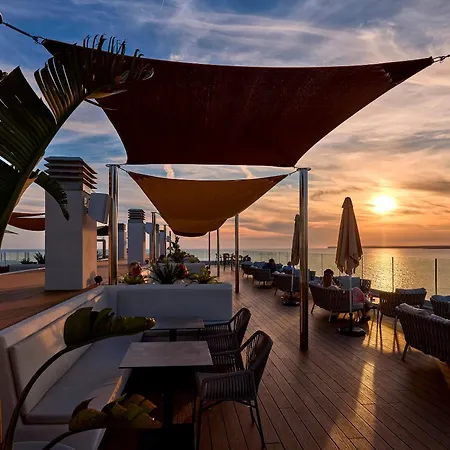 Hotel Universal Romantica