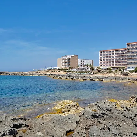 Universal Romantica 4*