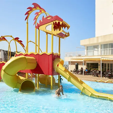 Universal Romantica Hotel